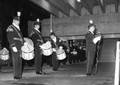 154490, Afbeelding van het N.S.-harmonieorkest tijdens de opening van de Traverse van het N.S.-station Utrecht C.S. te Utrecht., Nederlandse Spoorwegen, fotograaf