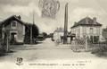 SAINT-JULIEN du SAULT (Yonne) - Avenue de la gare - Le Passage à niveau.