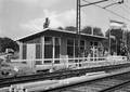 841190, Gezicht op het N.S.-station Velsen Zeeweg te Velsen., Schaik, W.P.F.M. van (Nederlandse Spoorwegen), fotograaf