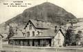 217 - MURAT (Cantal) - La gare et le Rocher de Bonnevie.
