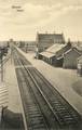 11897, Gezicht op het station van de H.IJ.S.M. (Hollandsche IJzeren Spoorweg-Maatschappij) te Rhenen.