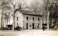 333 - L'ISLE sur TARN (Tarn) - La cour de la gare.