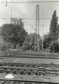 502535, Gezicht op een vakwerk bovenleidingsmast aan de noordzijde van het N.S.-station Utrecht C.S. te Utrecht., Hoekstra, J., fotograaf