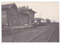 30/127 -- EUPEN Bahnhof Grenzstation -Cantons de l' Est - 1 Carte-Vue et 1 Article de Journal