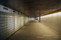 119938, Gezicht in de Noordertunnel onder het Centraal Station (Stationsplein) te Utrecht, met op de achtergrond de uitgang bij het Smakkelaarsveld / Gildenkwartier., Lansink, V.M., fotograaf