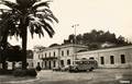 MENTON (Alpes-Maritimes) - La cour de la gare au début des années 1950 - Editeur : CAP à Nice.