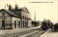 43 - LAMOTTE-BEUVRON (L. & C.) - La gare - Arrivée d'un train - Editeur : J.L. à Orléans.