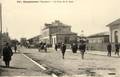 12 A - CARPENTRAS (Vaucluse) - La cour de la gare.
