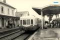 MONTCHANIN (S. et L.) - Un Autorail " Picasso" stationne en gare.