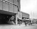 70263, Gezicht vanaf het Smakkelaarsveld te Utrecht op enkele kantoorgebouwen aan het Gildenkwartier (Hoog Catharijne). Links de ingang van de Stationsdwarsstraat en rechts de ingang van de Noordertunnel naar het Centraal Station., Fotodienst GAU, fotograaf