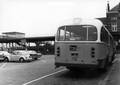 154206, Afbeelding van de Leyland-Werkspoor autobus nr. 4652 van de B.S.M. bij het N.S.-station Geldermalsen te Geldermalsen., Nederlandse Spoorwegen, fotograaf