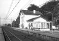 150807, Gezicht op de perronzijde van het N.S.-station Vught te Vught met de ingang van de perrontunnel., Nederlandse Spoorwegen, fotograaf