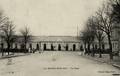 LA ROCHE sur YON (Vendée) - La place de la Gare - Editeur : A.D. à Nantes n°V 101.