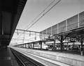 76408, Gezicht op het 2e perron van het Centraal Station van de N.S. te Utrecht., Fotodienst GAU, fotograaf