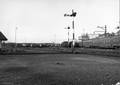 154843, Gezicht op het emplacement bij het N.S.-station Groningen te Groningen met diverse soorten materieel van de N.S., Nederlandse Spoorwegen, fotograaf
