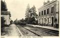 4399 - ARNAGE (Sarthe) - Vue intérieure de la gare - Croisement de deux trains.