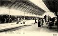 165 - LOURDES (Hautes-Pyrénées) - La gare, vue sous la marquise.