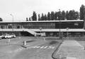 150833, Gezicht op een gedeelte van de voorgevel van het N.S.-station Weesp te Weesp., Nederlandse Spoorwegen, fotograaf
