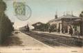 15 - LE PERRAY (Seine et Oise) - Vue intérieure de la gare - Arrivée d'un train.