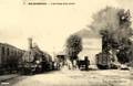 7 - MALESHERBES (Loiret) - La gare et l'arrivée d'un train - Editeur : Nouvelles Galeries.