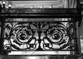 156745, Afbeelding van de balustrade in het trappenhuis van het Koninklijk paviljoen van het N.S.-station Den Haag H.S. te Den Haag., Nederlandse Spoorwegen, fotograaf