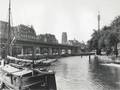 169142, Gezicht op het spoorviaduct door Rotterdam, ter hoogte van het station Rotterdam Beurs (later Rotterdam Blaak)., Nederlandse Spoorwegen, fotograaf