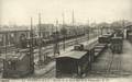 74 - TOURS (I. et L.) - Entrée de la gare, vue de la passerelle.
