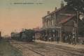 12 - QUESNOY sur DEULE (Nord) - Un train stationne dans l'ancienne gare (démolie pendant la guerre de 1914-1918).
