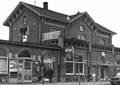 150409, Gezicht op het N.S.-station Helmond te Helmond., Nederlandse Spoorwegen, fotograaf