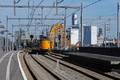 834756, Afbeelding van een naderende intercity bij het N.S.-station Utrecht Leidsche Rijn te Utrecht, met links op de achtergrond de Vleutensespoorbrug en rechts de Hogeweidebrug., Het Utrechts Archief, fotograaf