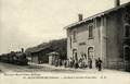 10 - MARCHEPRIME (Gironde) - La Gare à l'arrivée d'un train.