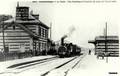 ROSPORDEN (Finistère) - La gare, vue intérieure à l'arrivée du train de Concarneau - Collection : Villard à Quimper n°3855.