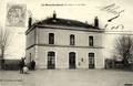 LA BAZOCHE-GOUET (E.-et-L.) - La cour de la gare - Editeur : Lecomte à Courtalain.