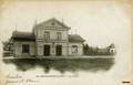 LA CELLE-SAINT-CLOUD - La cour de la gare de Bougival-La Celle-Saint-Cloud.