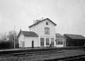 154591, Gezicht op de perronzijde van het N.S.-station Arnemuiden te Arnemuiden., Nederlandse Spoorwegen, fotograaf