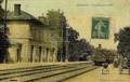 JAULNAY (Vienne) - La gare de Clan - Arrivée d'un train - Editeur : B.A. (carte toilée).