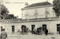 RUFFEC (Charente) - La Cour de la Gare - Editeur : Maurice Rousseau, photographe n°12.