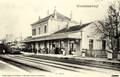 COMMERCY (Meuse) - La gare et le train - Editeurs : Grand Bazar de la Meuse et Magasins Réunis à Commercy.
