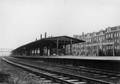 154567, Gezicht op het N.S.-station Amsterdam Muiderpoort te Amsterdam., Nederlandse Spoorwegen, fotograaf