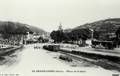 264 - LE GRAND-LEMPS (Isère) - Place de la Gare - Editeur : J.G.