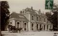 2 - Decize (Nièvre) - La cour de la gare - Editeur : Etoile.