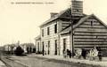 125 - HENNEBONT (Morbihan) - La gare - Arrivée d'un train.