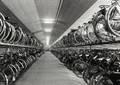 169259, Interieur van de rijwielstalling bij het N.S.-station Amersfoort te Amersfoort., Nederlandse Spoorwegen, fotograaf