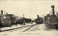 SENS (Yonne) - Les Locomotives du P.L.M. en Gare.