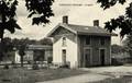 CADAUJAC (Gironde) - La cour de la gare vers 1955.