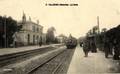 3 - VILLEDIEU les POELES (Manche) - La gare et le train.
