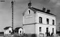 VAAS (Sarthe) - La cour de la gare à la fin des années 1950.
