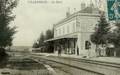 VILLERSEXEL (Haute-Saône) - Intérieur de la gare, côté des voies.