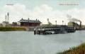 6675, Gezicht op het Merwedekanaal met het station en de draaibrug te Maarssen uit het zuidoosten.