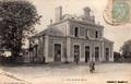 2 - BUEIL (Eure) - La cour de la gare.